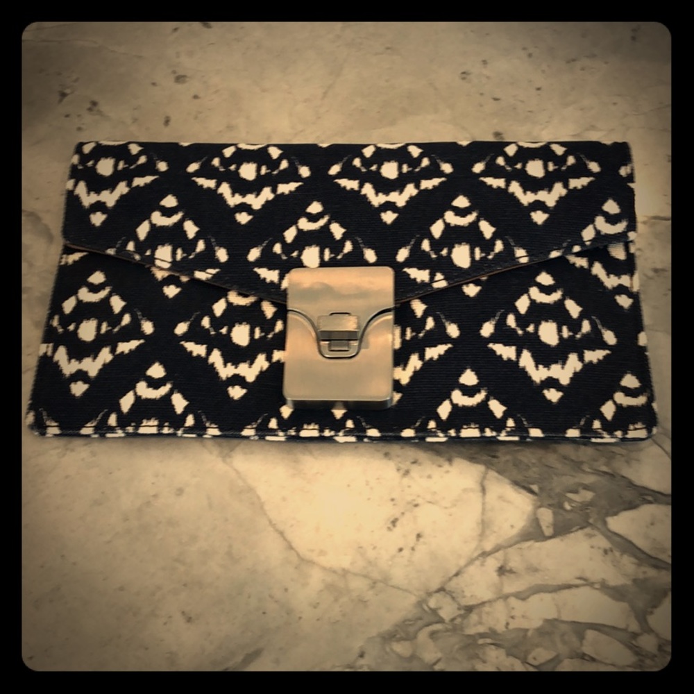 Talbots Clutch